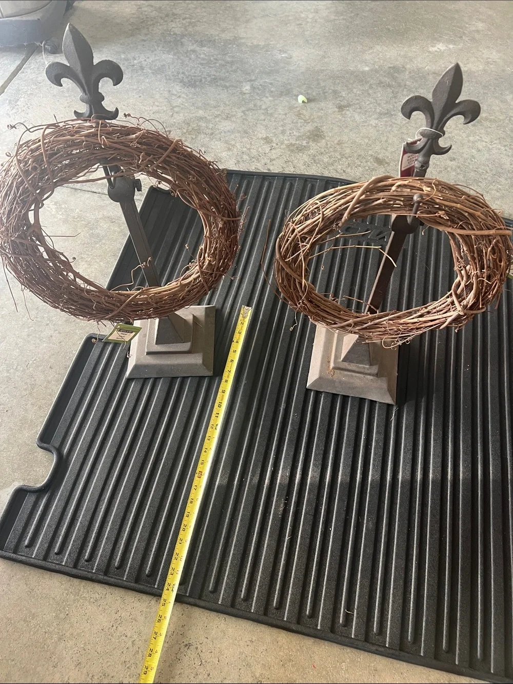 Fleur-de-Lis Wreath Holders